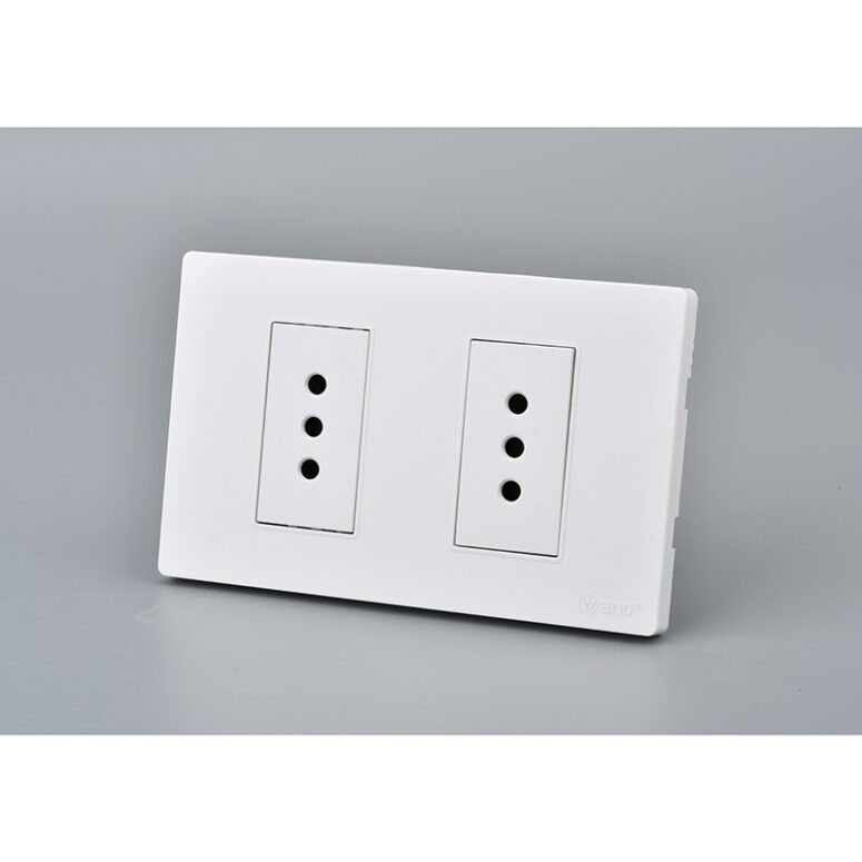 TOMACORRIENTE DOBLE MET 10A BLANCO 10PC