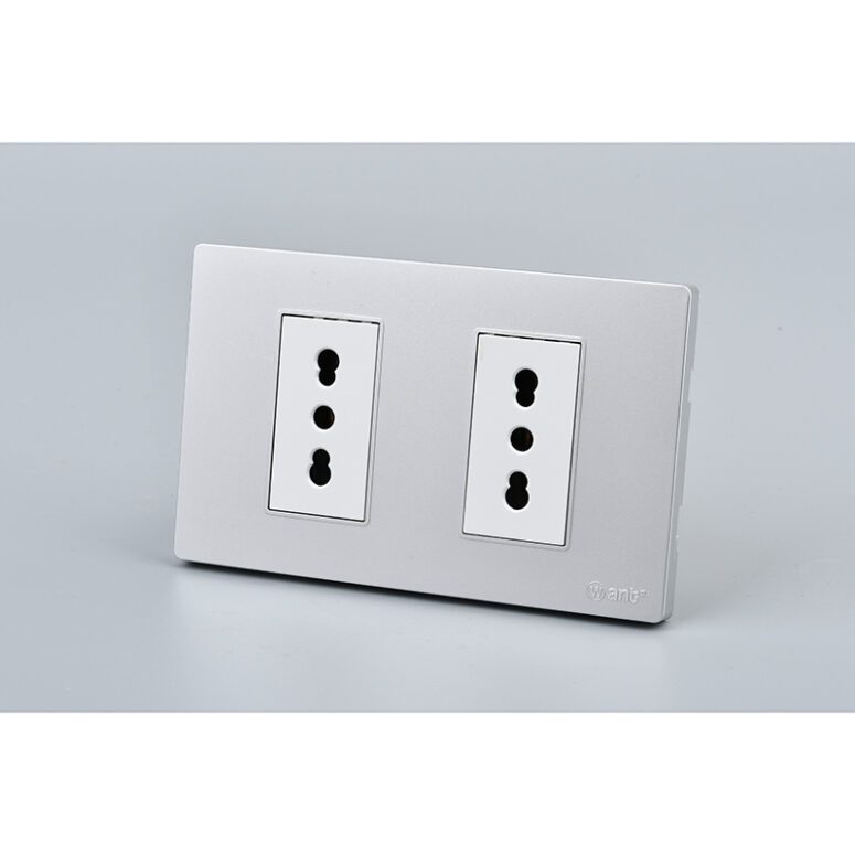 TOMACORRIENTE DOBLE MET 16A G+N 10PC